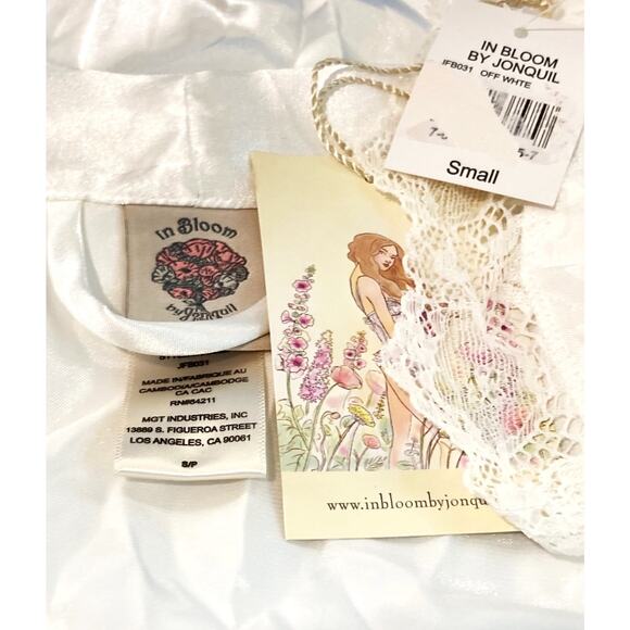 In Bloom by Jonquil "The Bride" Embroidered Lacy Robe Sz Small in Off White NWT - Picture 6 of 8